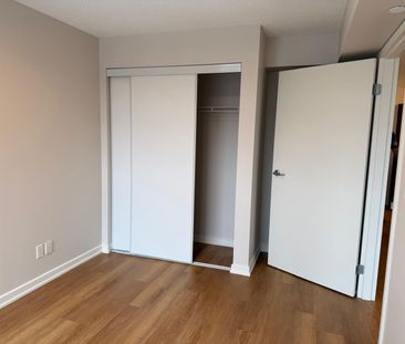 For Lease - 10415 Yonge Street Unit# 814, Richmond Hill, Ontario - Photo 3