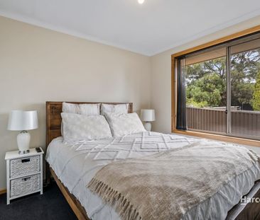 Lovely Unit, Conveniently Located - Photo 3