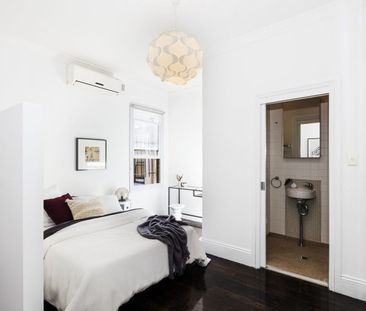 Super cool terrace apartment - large living area w/ open balcony | ... - Photo 4