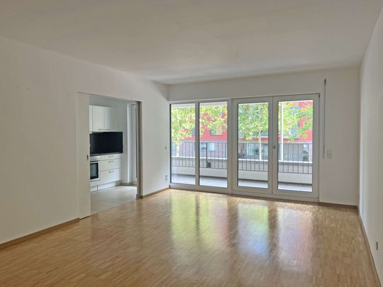 Familienfreundliche 3-Zimmer-Wohnung mit Terrasse & Loggia - Photo 1