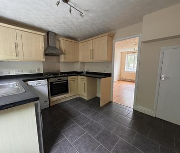 2 bedroom terraced house to rent - Photo 6