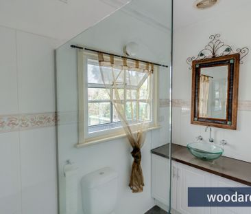Charming Ringwood Home - Photo 1