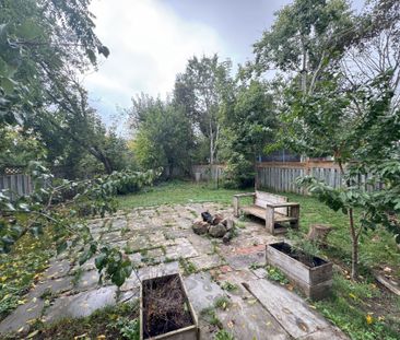 For Lease - 32 Ward Drive Unit# Upper, Barrie, Ontario - Photo 2