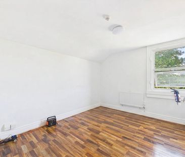 1 bedroom Studio in Tilehurst Road, Reading - Photo 5