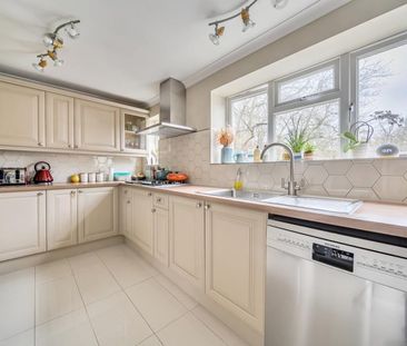 2 bedroom apartment to rent - Photo 6