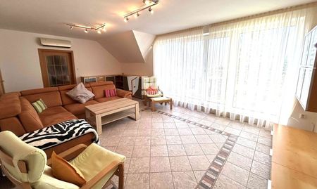 Na prenájom kompletne zariadený 4i byt, balkón, terasa, garáž pre 2 autá + parking, Bratislava IV - Photo 2