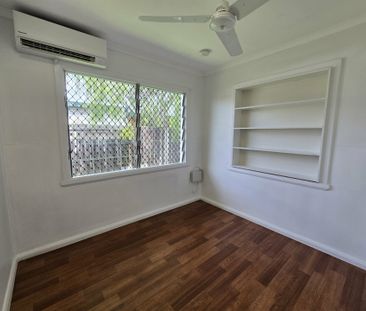 DUPLEX MINUTES FROM THE CITY - Photo 4