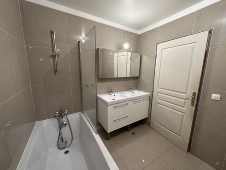 Location Appartement 5 pièces 108m² MAISONS ALFORT 94700 - Photo 4