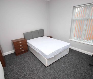 Room , Coniston Street - Photo 1