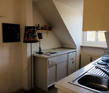 Zimmer ca. 13 m² innerhalb einer 2er-WG // DG rechts, Zimmer 2426 - Photo 1