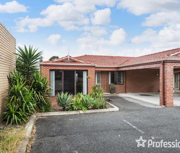 Quiet Cul-de-Sac Living with Park Views - Photo 6