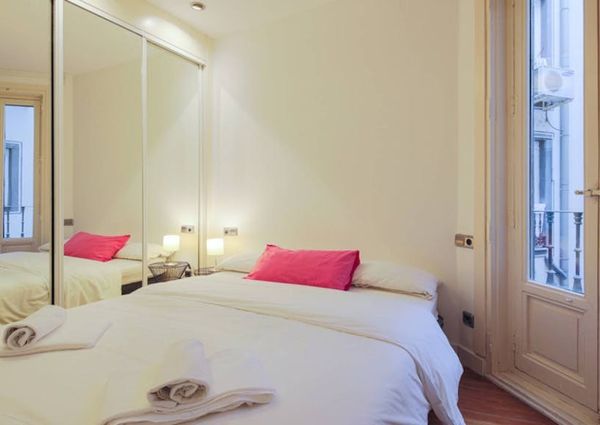 Calle del Caballero de Gracia, Madrid, Community of Madrid 28013