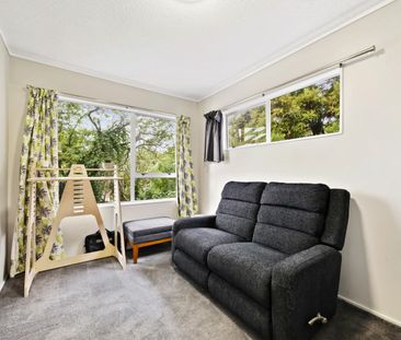 Sunny Spacious Karori - Photo 1