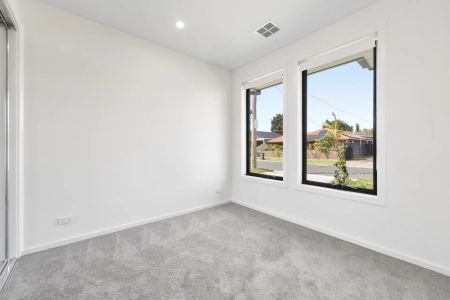 Modern Living in a Prime Location - Photo 3
