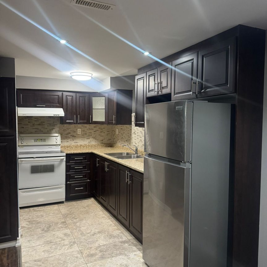 For Lease - 32 Kilkarrin Road, Brampton, Ontario - Photo 1