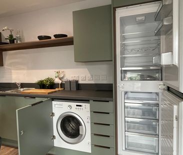 Room 1, Flat 17, Commercial Point, NG9 2NG, NOTTINGHAM - Photo 6