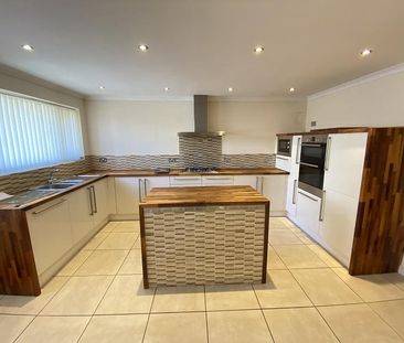 3 bedroom detached house to rent - Photo 4