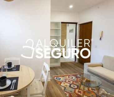 Piso en alquiler en Centro - Photo 2