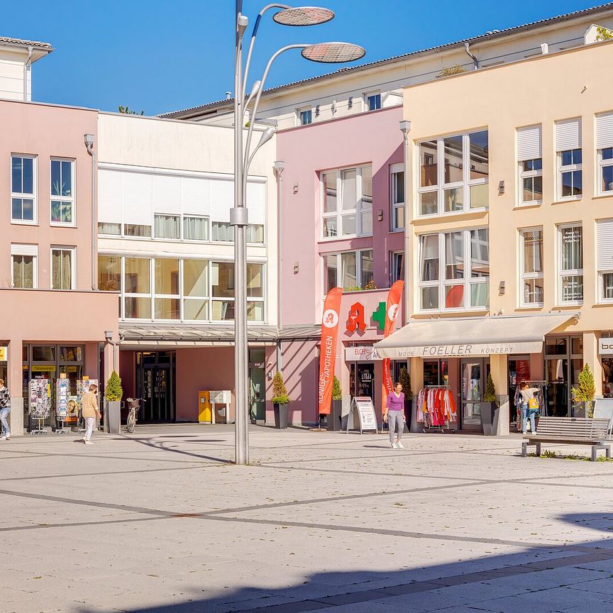 Möblierte Traumwohnung im Dachgeschoss einer Villenhälfte - Foto 1