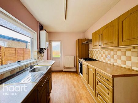2 bedroom terraced house to rent - Photo 2