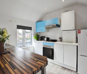 2 bedroom maisonette to rent - Photo 4