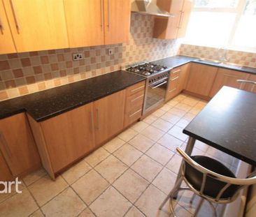 5 bedroom semi-detached house to rent - Photo 6