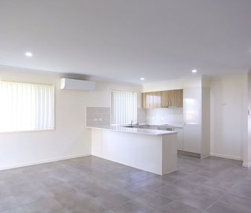Spacious & Modern Family Home in Pimpama! - Photo 3