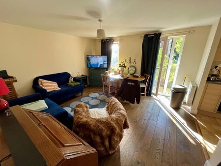 2 bedroom apartment to rent - Photo 4