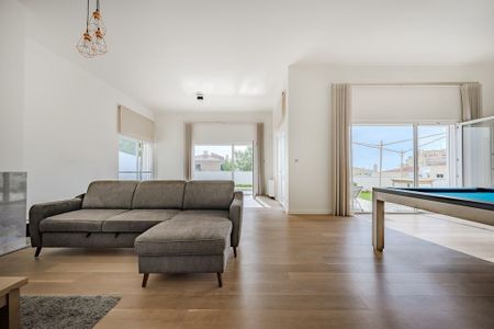 5 bedroom luxury Villa for rent in Cascais, Portugal - Photo 5