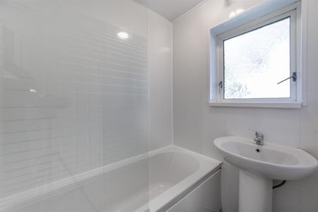 3 bed terraced house to rent in Copland Terrace, Shieldfield, NE2 - Photo 3