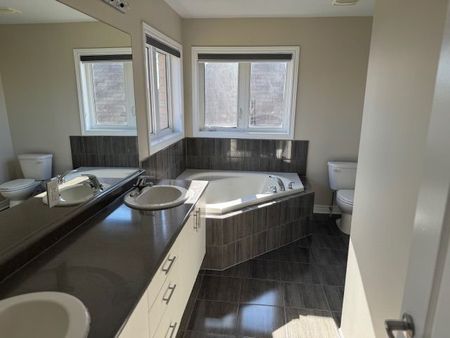 For Lease - 704 ARTHUR PARKER Avenue, Woodstock, Ontario - Photo 3