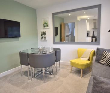 2 bedroom maisonette to rent - Photo 2