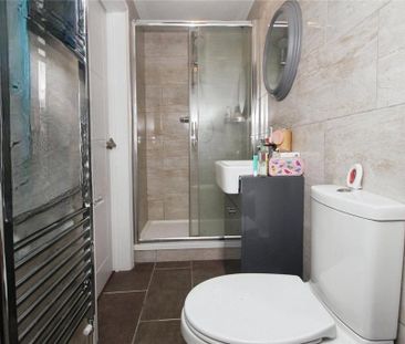 Studio to rent - Photo 6