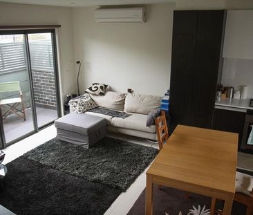 4/23 De Carle Street, Coburg VIC 3058 - Photo 4