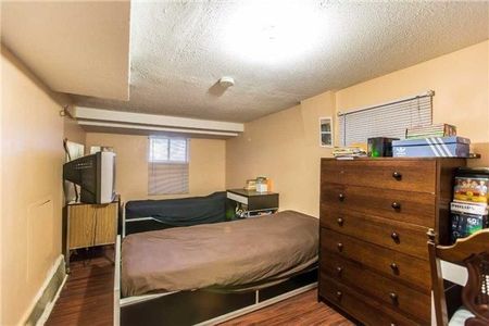 For Lease - 3 Holmesdale Crescent, Toronto, Ontario - Photo 4