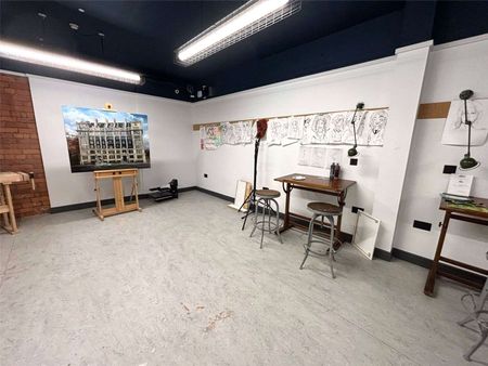 Stunning Fully Furnished One Double Bedroom Apartment at the Uncle Development, located in a prime M1 location. - Photo 5