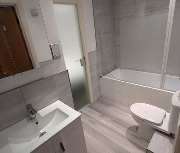 1 Bed Flat, The Cigar Factory, NG7 - Photo 2