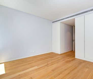 2 room luxury Flat for rent in Lisbon - Photo 6