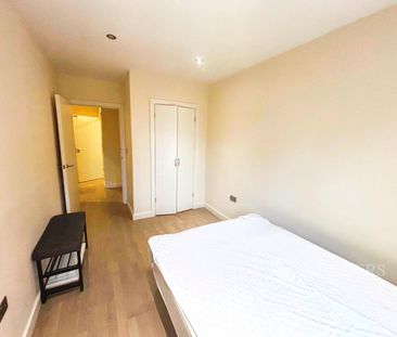 1 bedroom apartment to rent Cleeve Court, Cleeve Road, Leatherhead,... - Photo 1