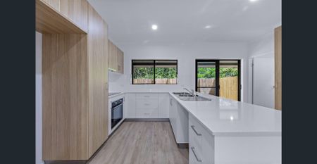 Fantastic Opportunity in The Grove – Brand New Townhouse for Rent - Photo 5