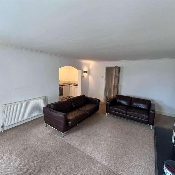 Clarence Parade, Southsea, PO5 - Photo 1