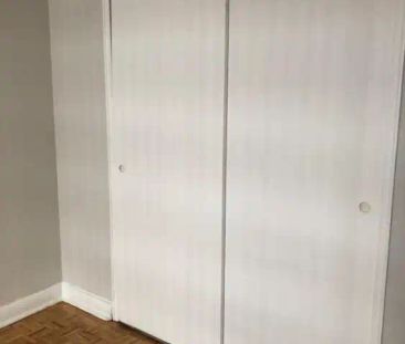 La Salle Towers — 1 Bedroom - Photo 4