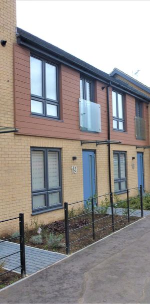 Churchill Road, Wisbech - Photo 1