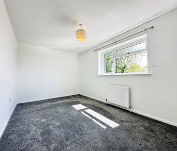 5, Manor Close, Yeadon, Leeds, West Yorkshire, LS19 7NZ - Photo 6