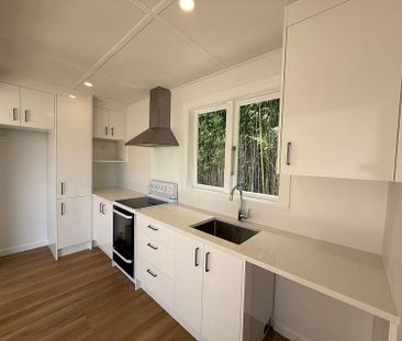 766m2 Flat Site 4BR Home in Beach Haven! - Photo 5