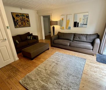 3 bedroom detached house to rent - Photo 2