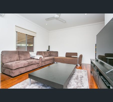 6 Hartree Close, Willagee, WA 6156 - Photo 4