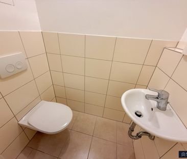 CHARMANTE DACHGESCHOSS MAISONETTE - HELLE 2,5-ZIMMER-WOHNUNG MIT GA... - Foto 5