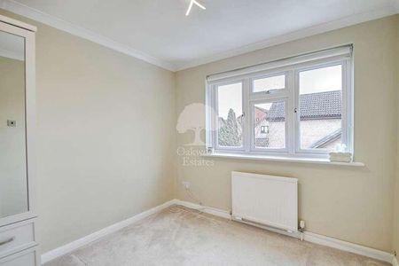 Holmlea Road, Datchet, SL3 - Photo 5