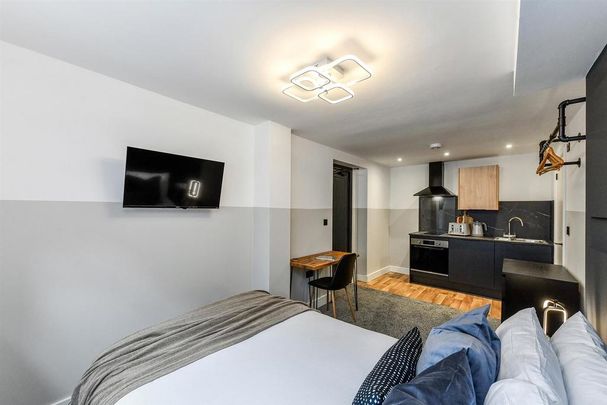 Studio to rent - Photo 1